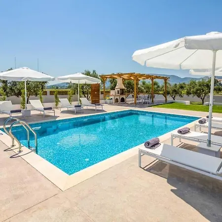 Sleeps 9 Pool Air Con Wifi * Kalpaki (Zakynthos)