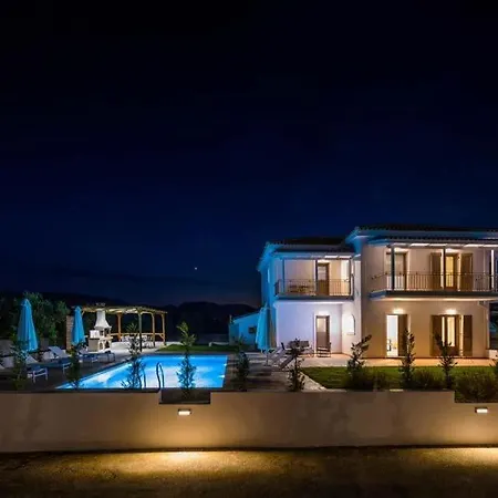 Sleeps 9 Pool Air Con Wifi Вилла *