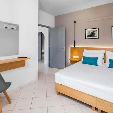 Sleeps 9 Pool Air Con Wifi * Kalpaki (Zakynthos)
